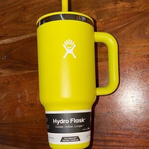 NEW Hydro Flask 23oz Yellow (Cactus) Travel Mug with Handle and Straw Lid